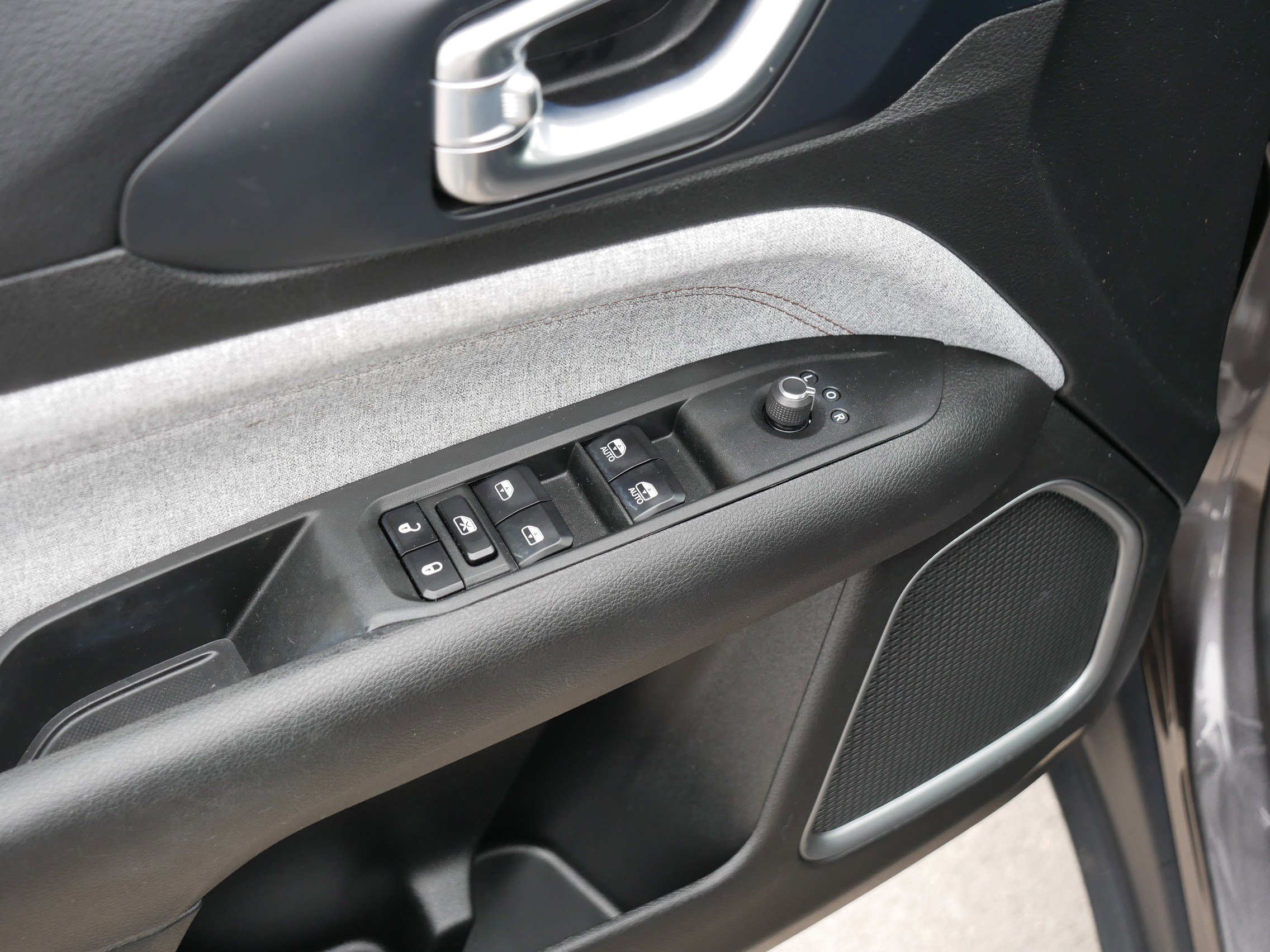 Used 2022 Jeep Compass Latitude AWD/4WD image 19