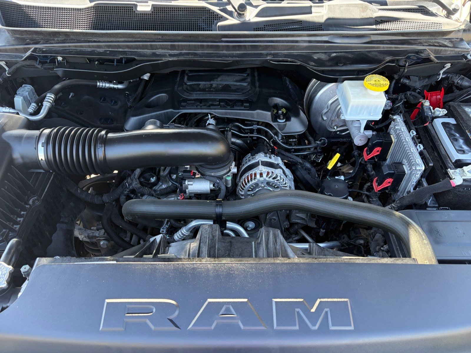 Used 2021 RAM 1500 Laramie AWD/4WD image 30