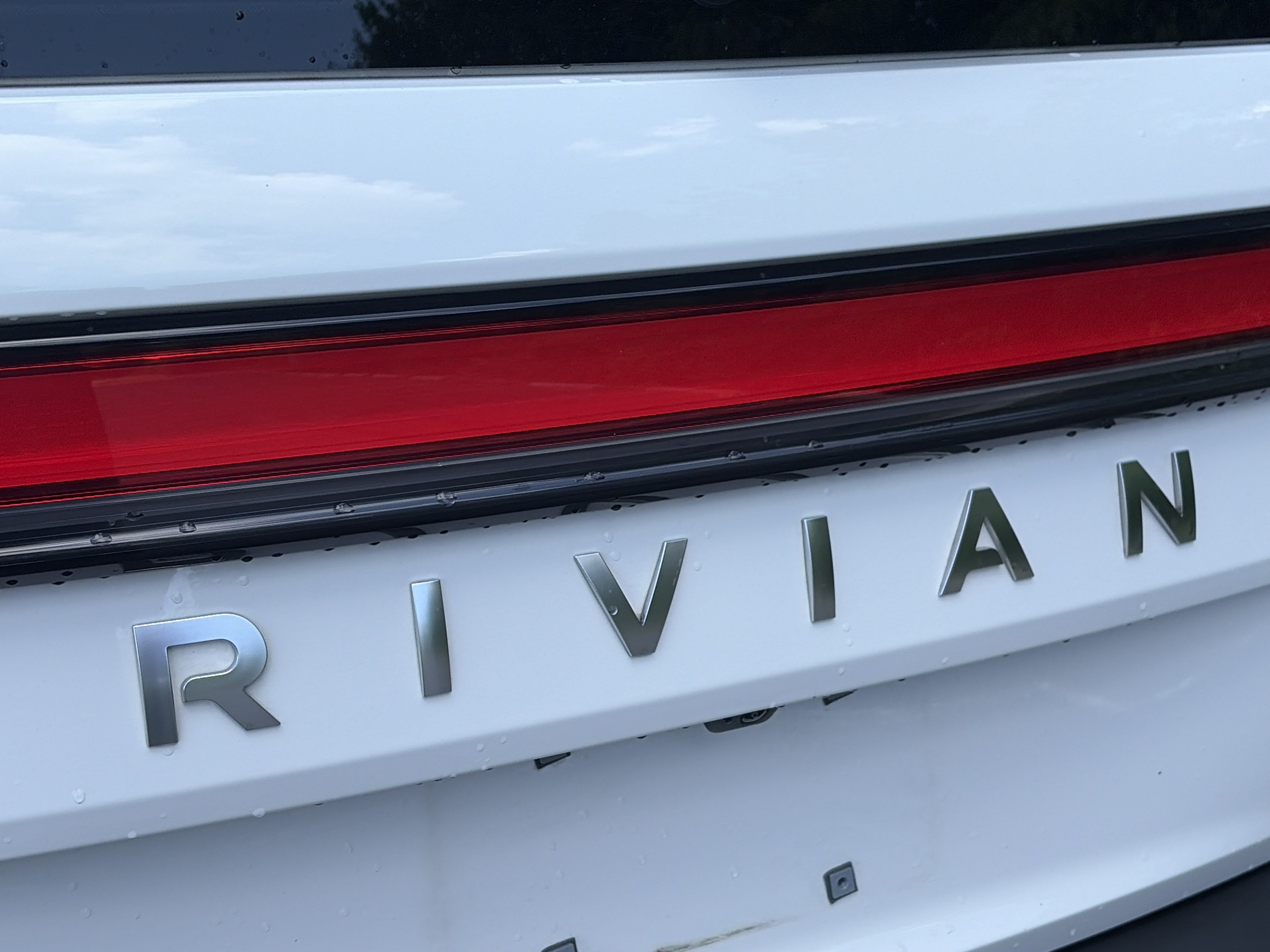 Used 2022 Rivian R1S Launch Edition AWD/4WD image 12