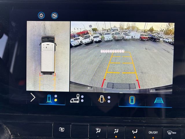 Used 2024 Chevrolet Brightdrop 400 w/ Commercial Equipment Package AWD/4WD image 21