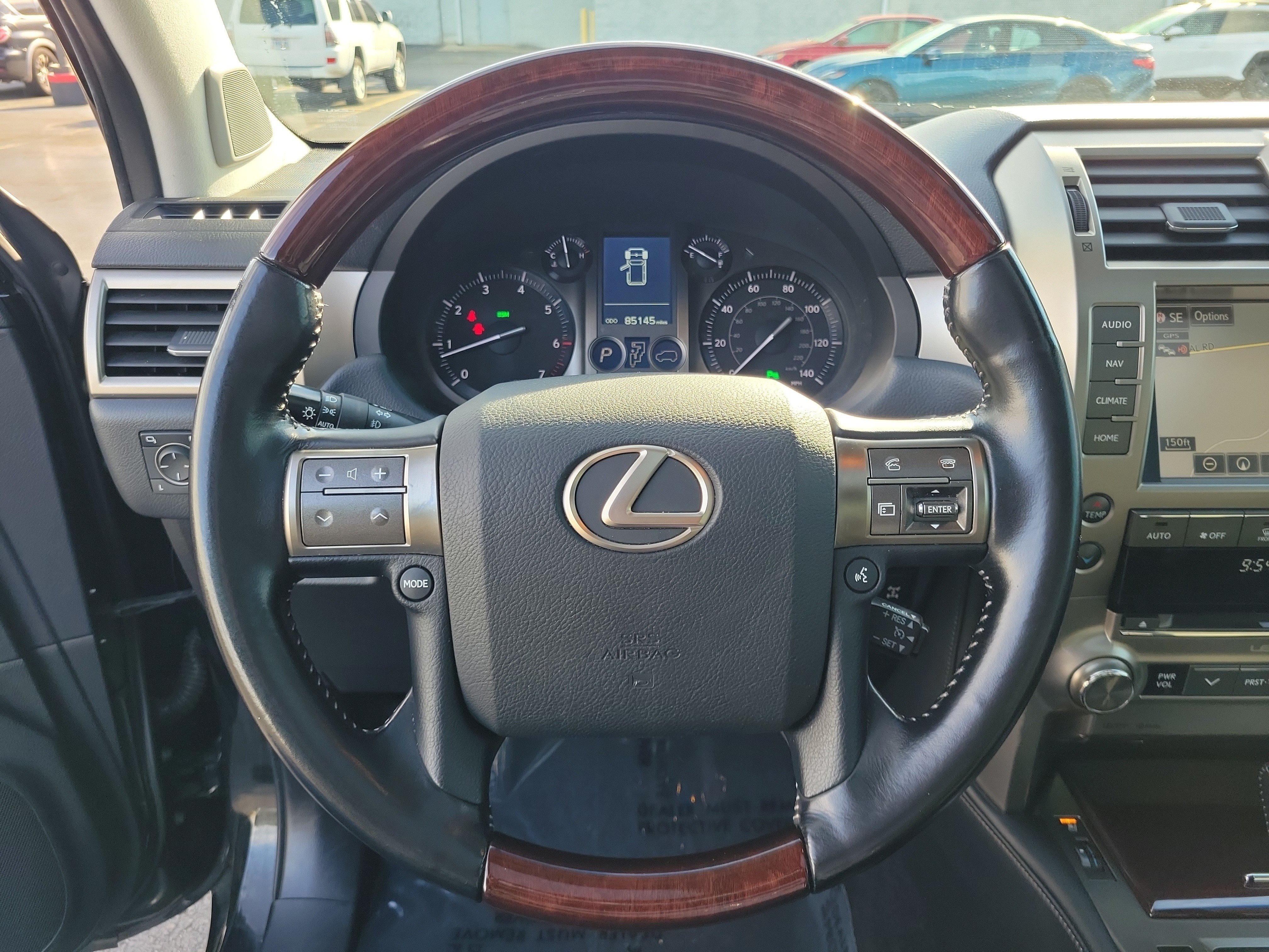 Used 2018 Lexus GX 460 Premium w/ Premium Package AWD/4WD image 21