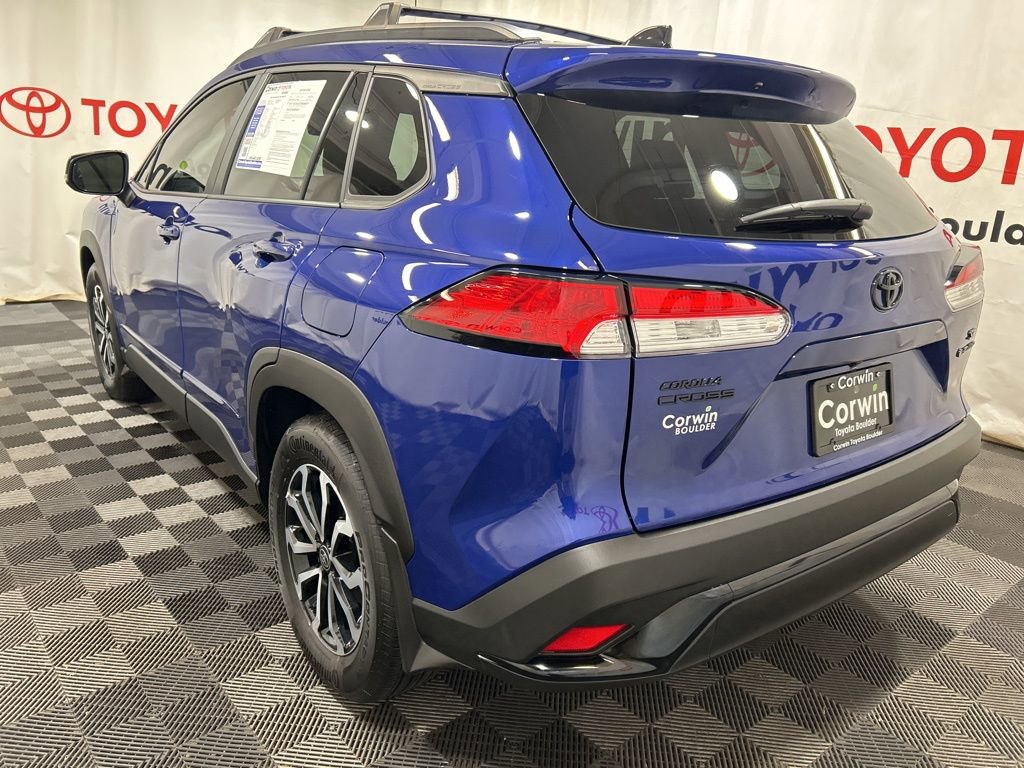 Used 2025 Toyota Corolla Cross AWD Hybrid image 5