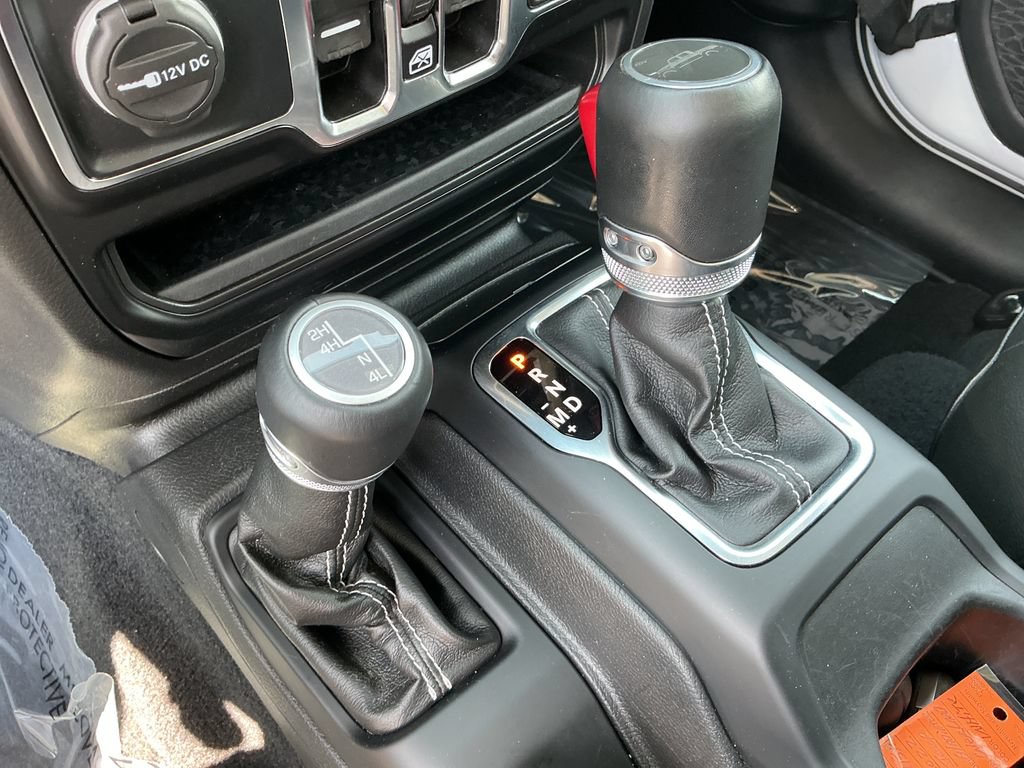Certified 2022 Jeep Gladiator Overland w/ Popular Equipment Package AWD/4WD image 28