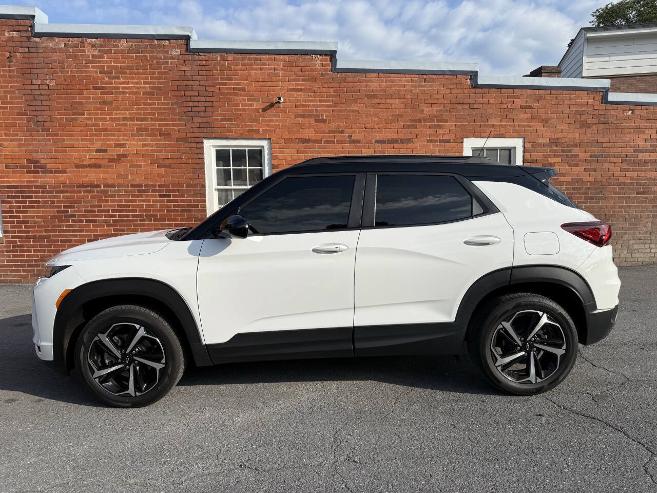 Used 2023 Chevrolet TrailBlazer RS w/ Convenience Package