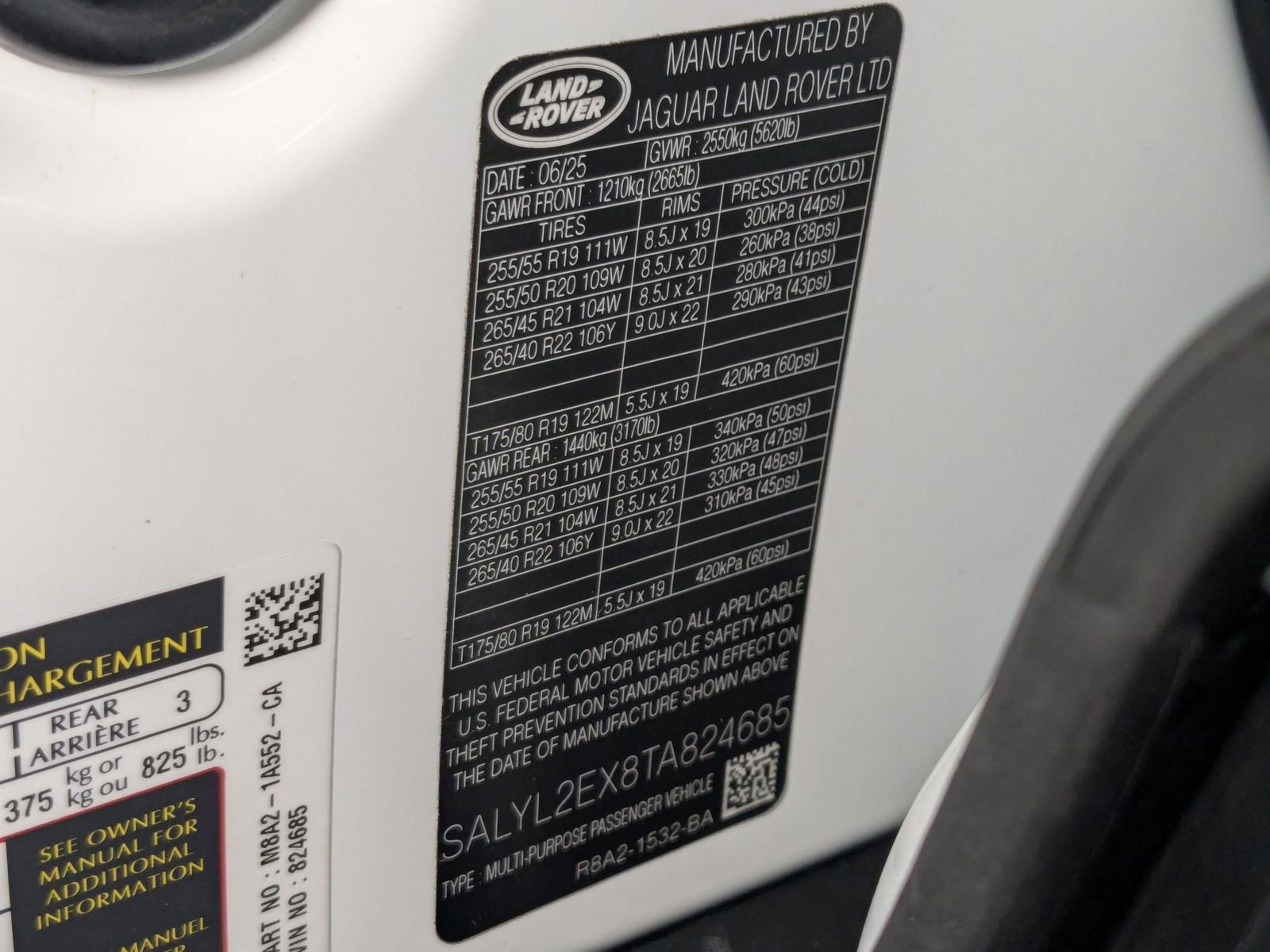 New 2026 Land Rover Range Rover Velar Dynamic SE image 19