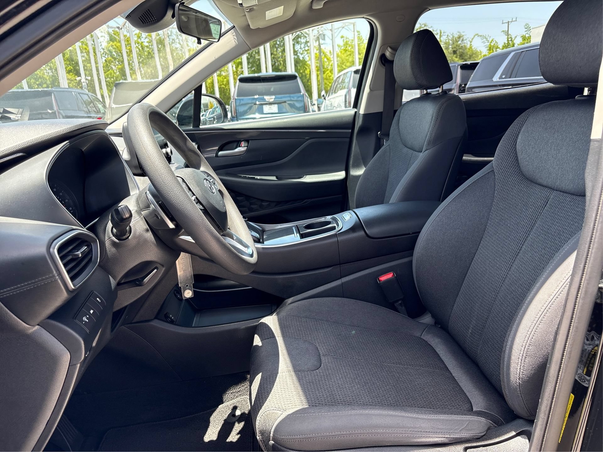 Used 2021 Hyundai Santa Fe SE w/ Cargo Package FWD image 9
