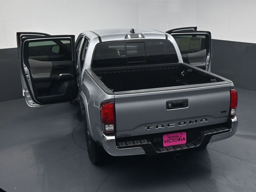 Used 2022 Toyota Tacoma SR5 RWD image 21