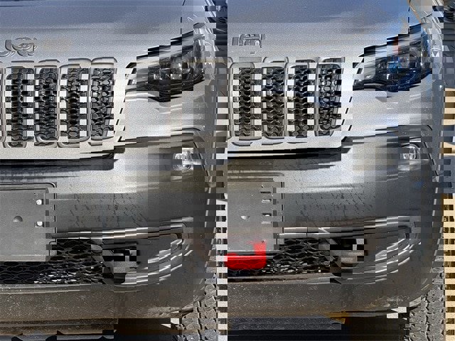 Used 2020 Jeep Cherokee Trailhawk w/ Comfort/Convenience Group image 9