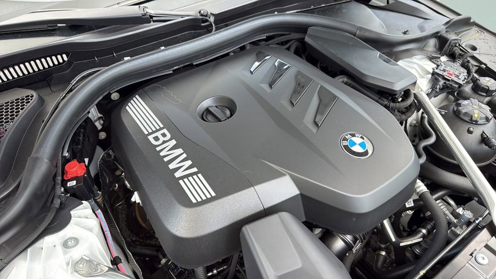 Certified 2026 BMW 530i w/ Premium Package image 27