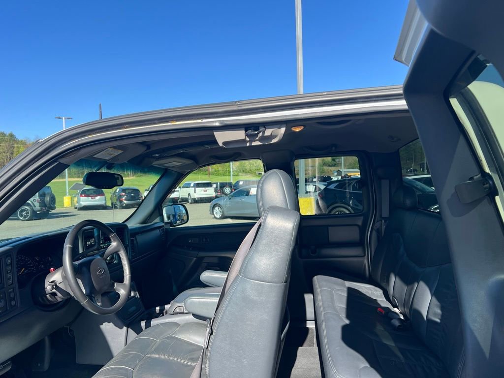 Used 2001 Chevrolet Silverado 1500 LT w/ Off-Road Chassis Pkg AWD/4WD image 10