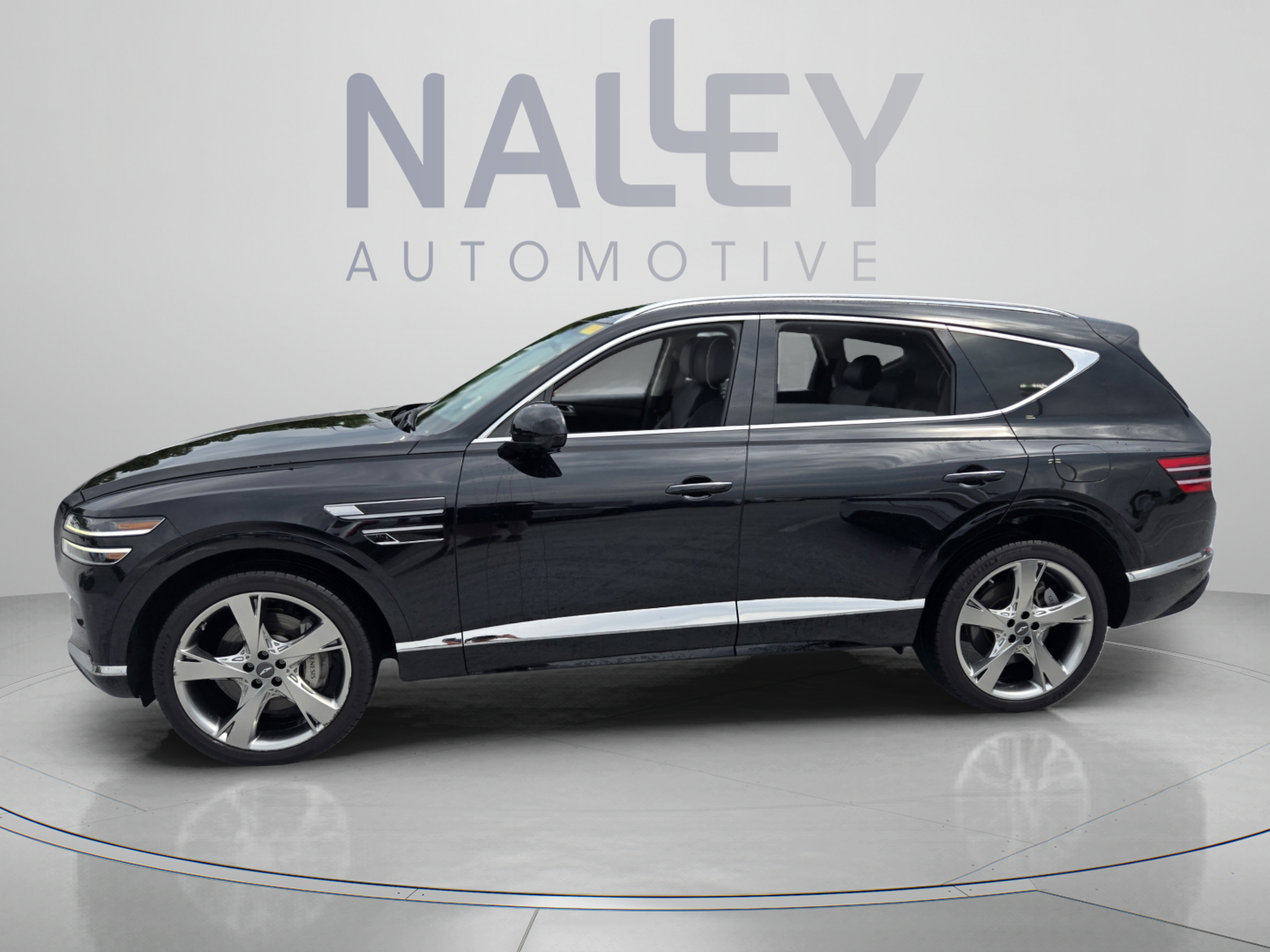 Used 2023 Genesis GV80 2.5T w/ Prestige Package AWD/4WD image 2