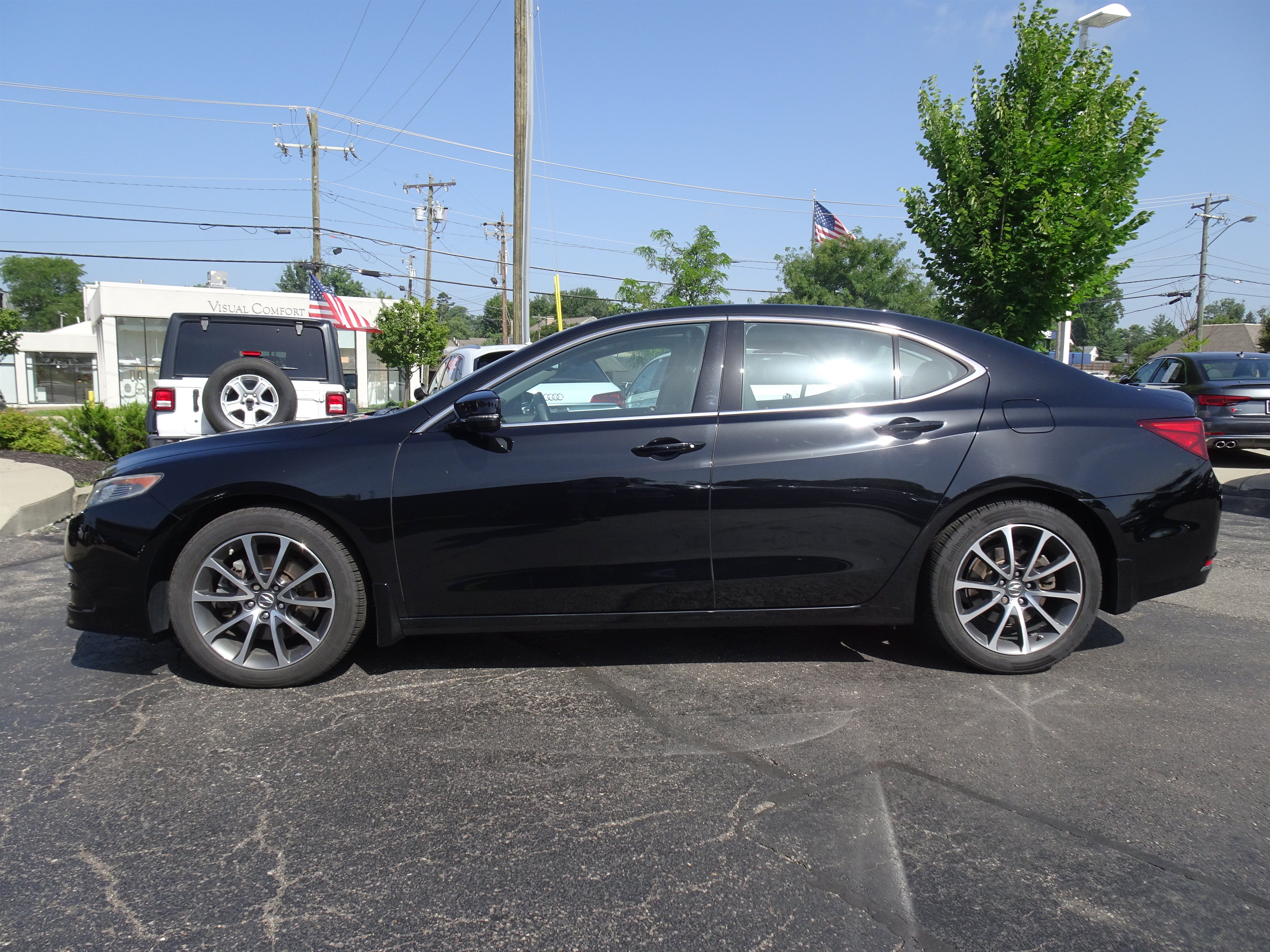 Used 2016 Acura TLX V6 FWD image 2