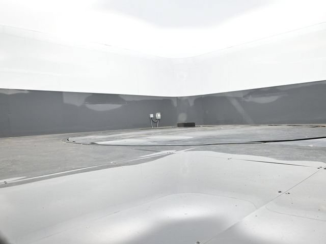 Used 2022 Ford Transit 250 Low Roof RWD image 13