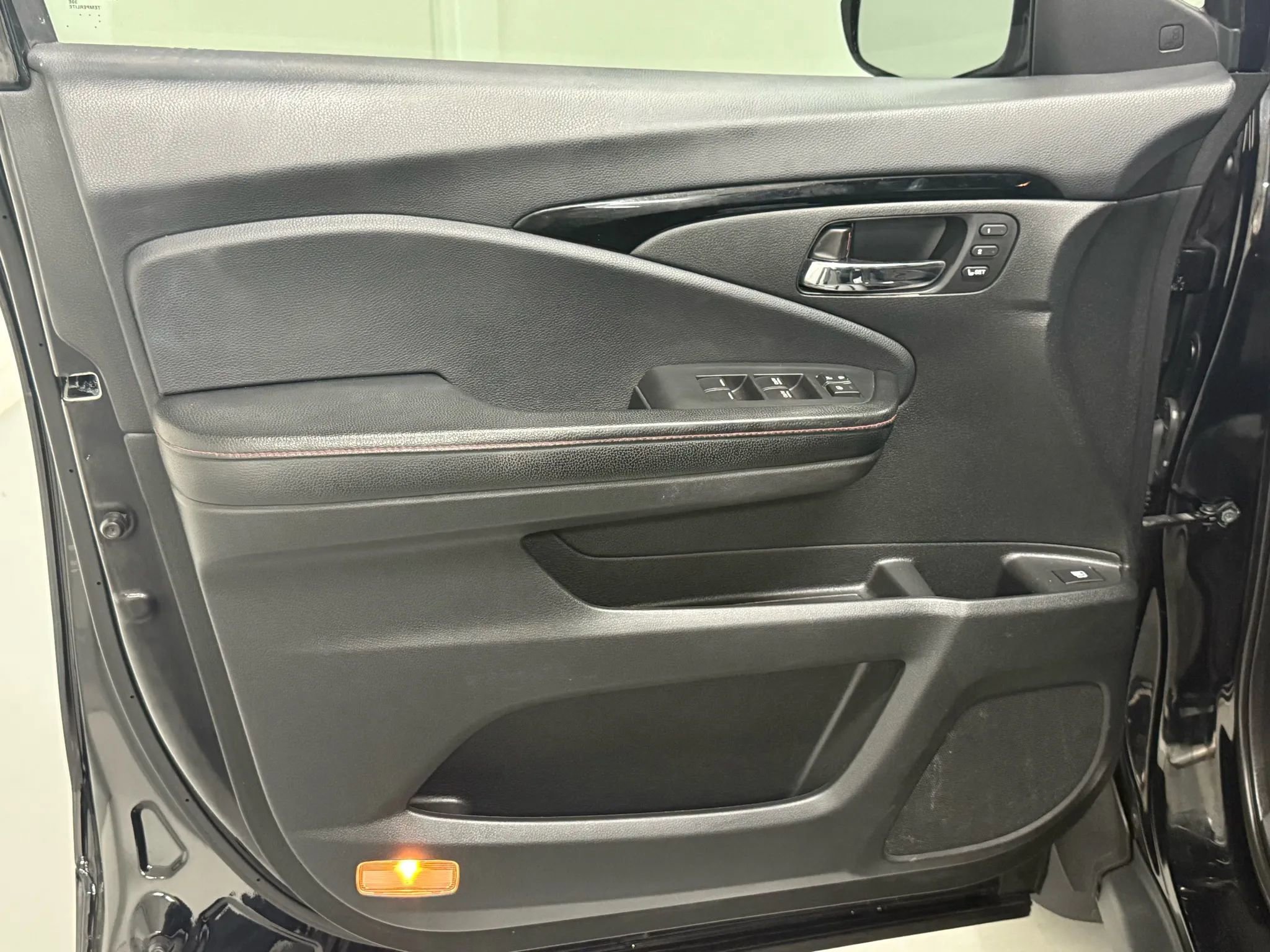 Used 2017 Honda Ridgeline Black Edition image 25