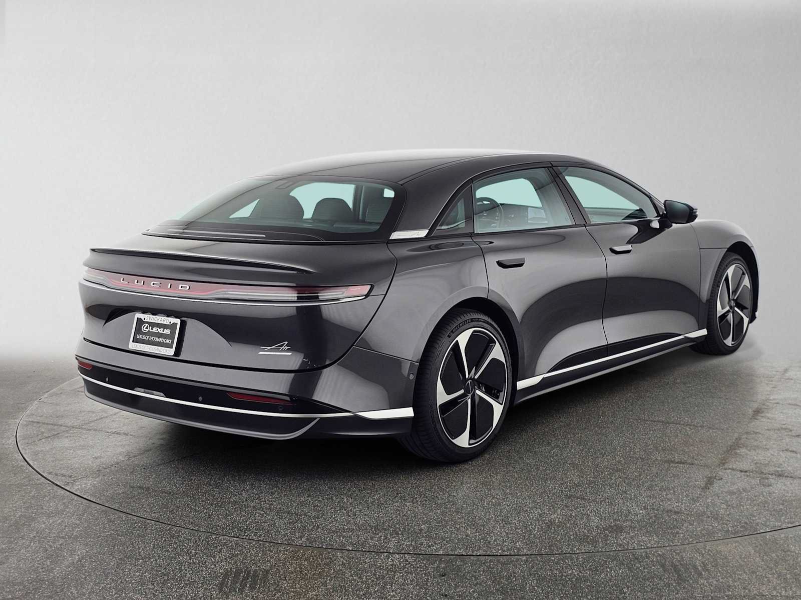 Used 2025 Lucid Air Touring AWD/4WD image 3