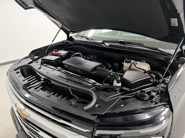 Used 2025 Chevrolet Tahoe LT AWD/4WD image 56