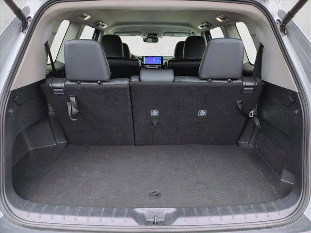 Certified 2025 Toyota Grand Highlander AWD image 6