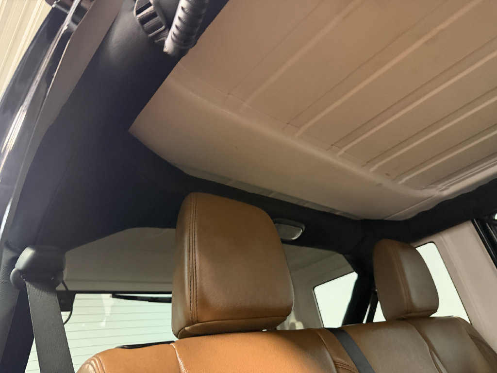 Used 2015 Jeep Wrangler Unlimited Sahara w/ Connectivity Group AWD/4WD image 67