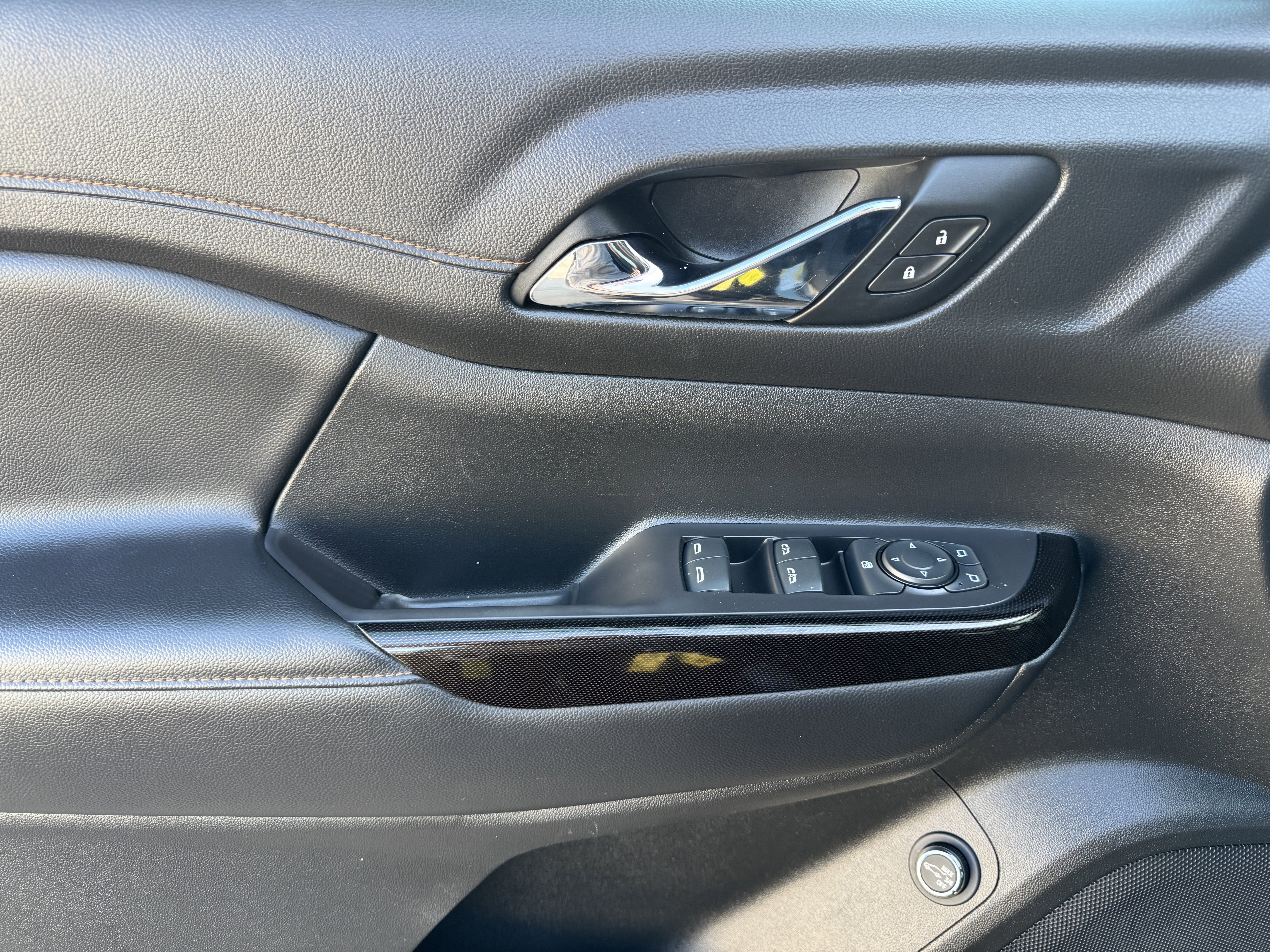 Certified 2020 GMC Acadia AT4 image 11