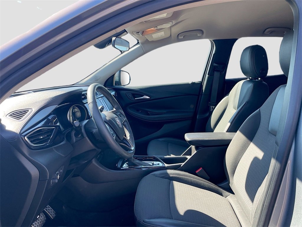 Used 2023 Buick Encore GX Select w/ Sport Touring Package image 10
