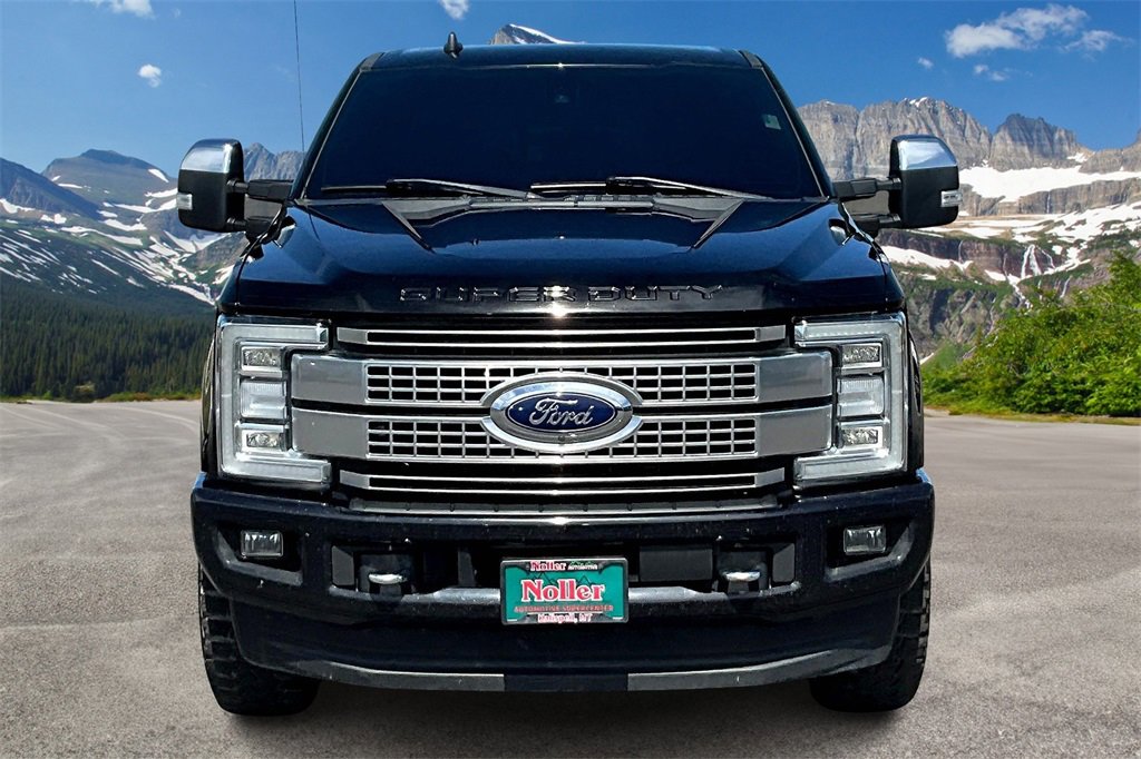Used 2019 Ford F350 Platinum w/ Platinum Ultimate Package image 3