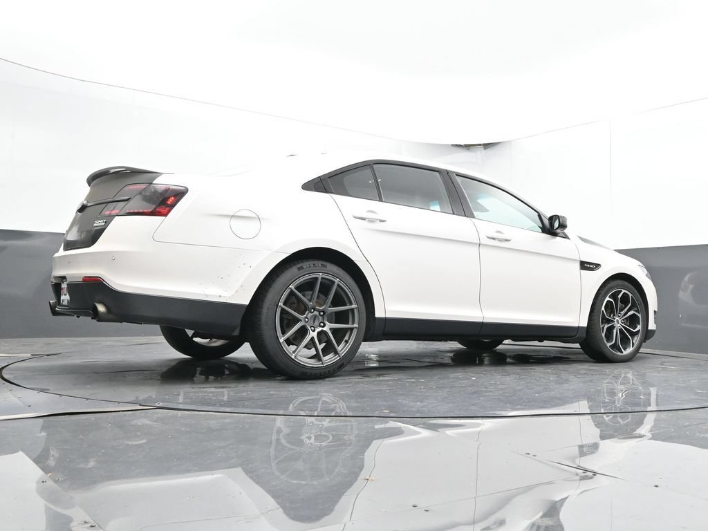 Used 2017 Ford Taurus SHO AWD/4WD image 43