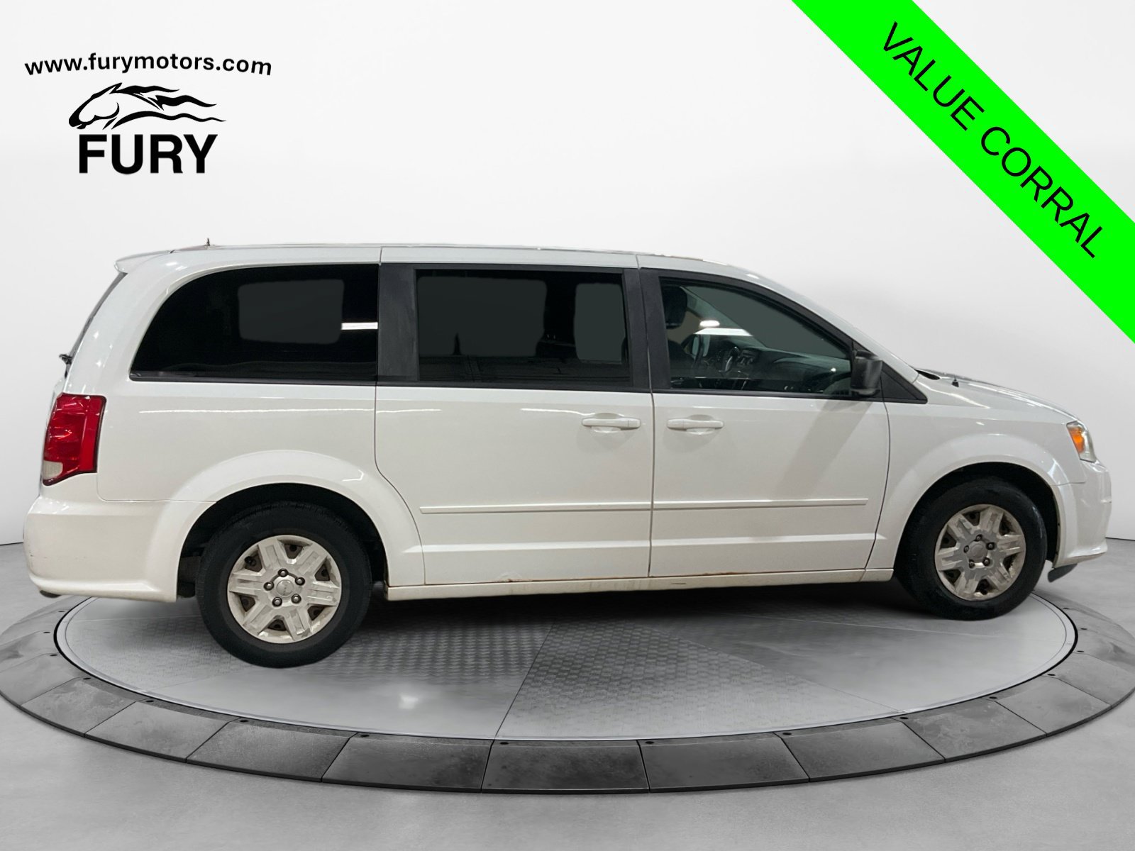 Used 2011 Dodge Grand Caravan Express FWD image 2