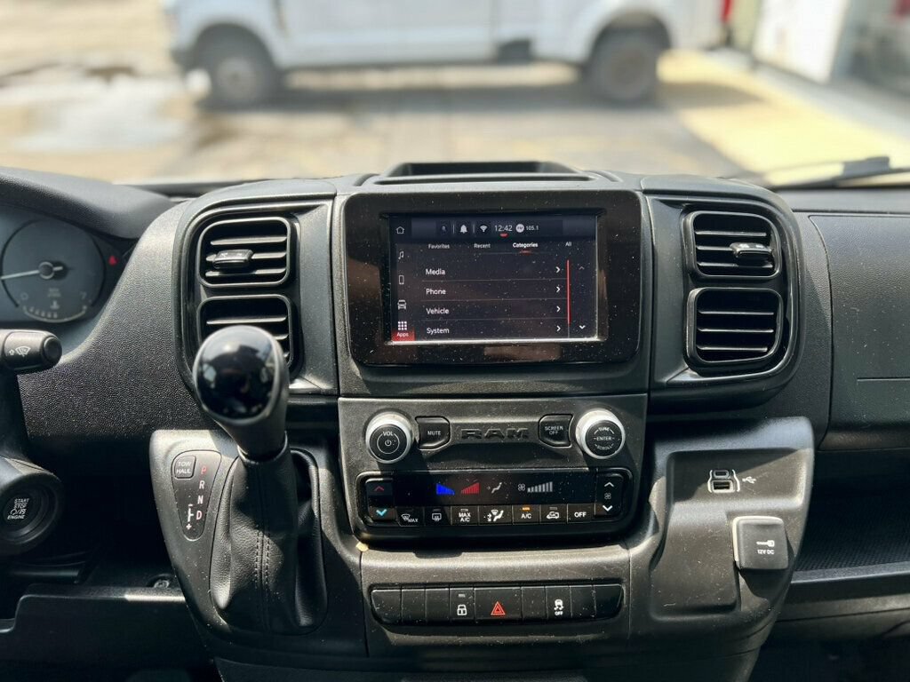 Used 2025 RAM ProMaster 2500 w/ Convenience Group FWD image 22