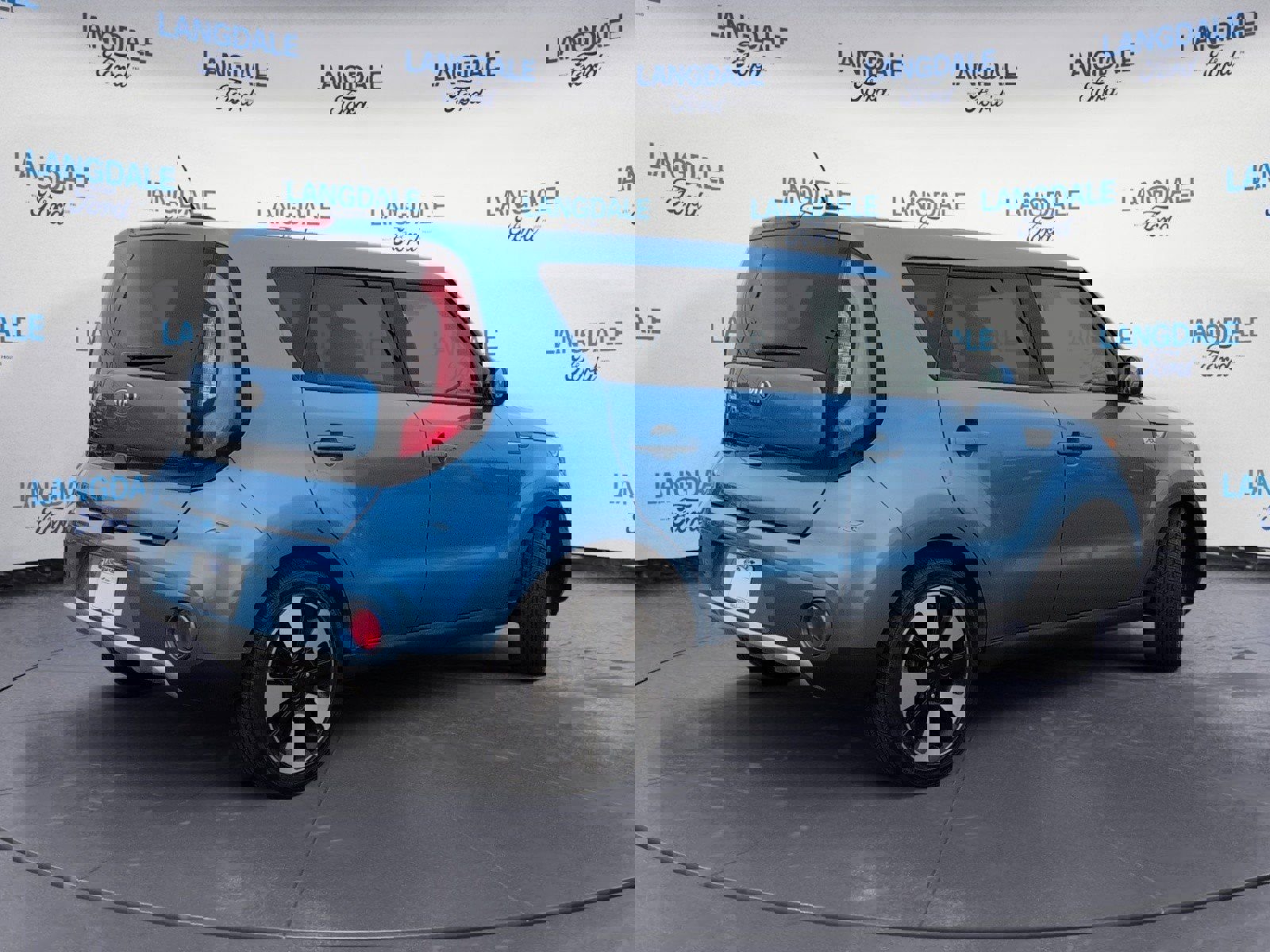 Used 2018 Kia Soul + image 4