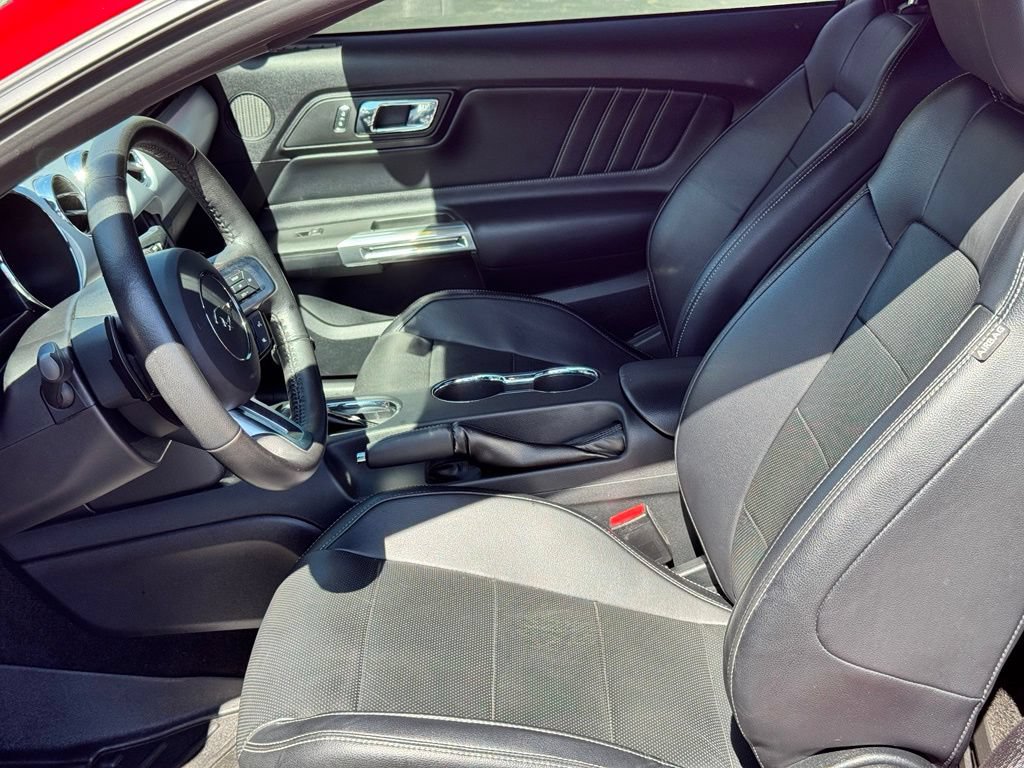 Used 2016 Ford Mustang GT Premium w/ Equipment Group 401A RWD image 15