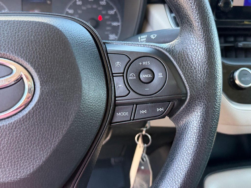 Used 2024 Toyota Corolla LE FWD image 19