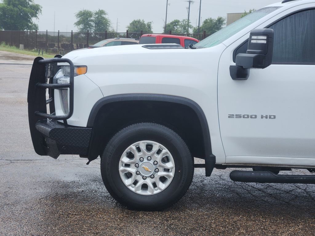 Used 2020 Chevrolet Silverado 2500 LT AWD/4WD image 9