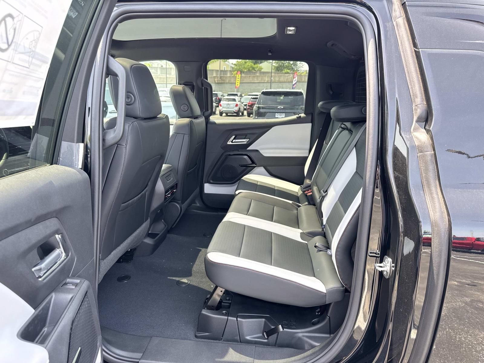 New 2026 Chevrolet Silverado EV 4x4 Crew Cab image 19