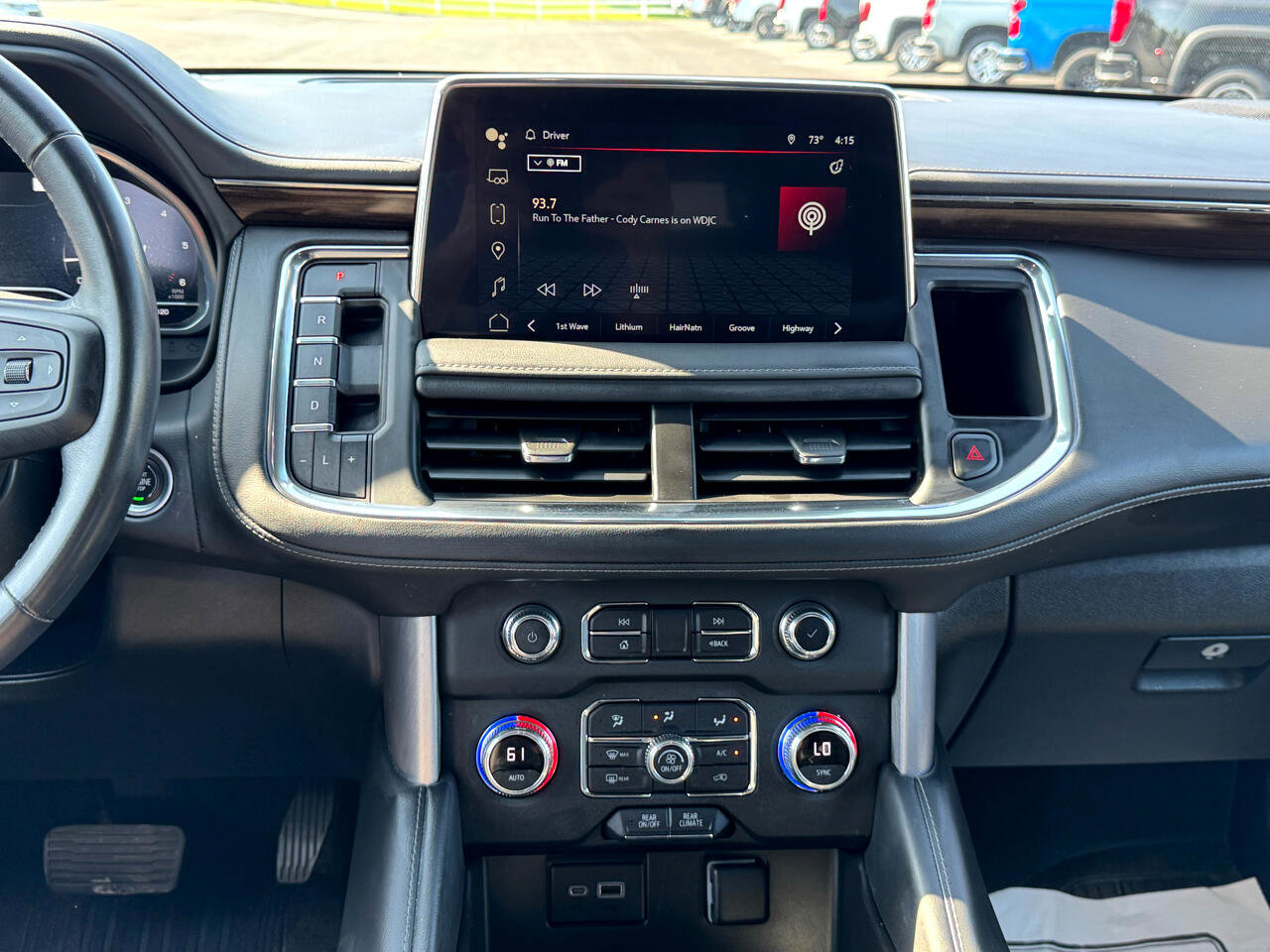 Used 2022 GMC Yukon SLE image 24