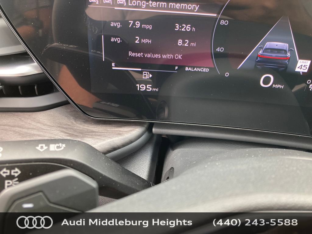 Used 2025 Audi Q5 Premium Plus w/ Premium Plus image 18