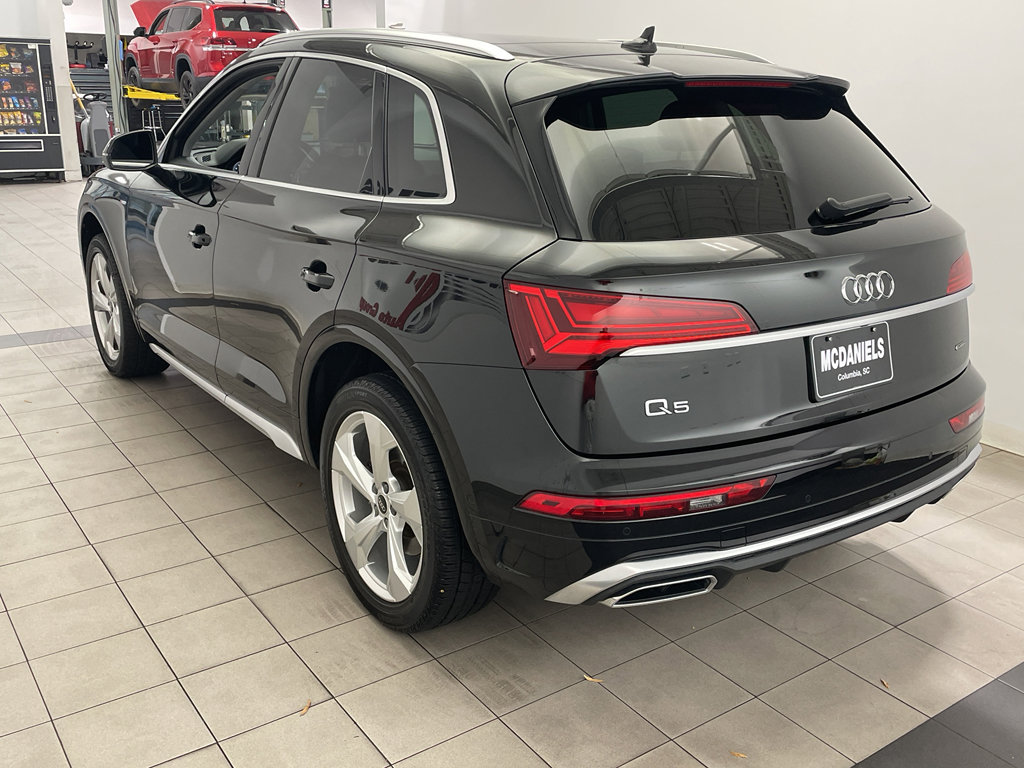 Used 2023 Audi Q5 2.0T Prestige w/ Prestige Package image 6