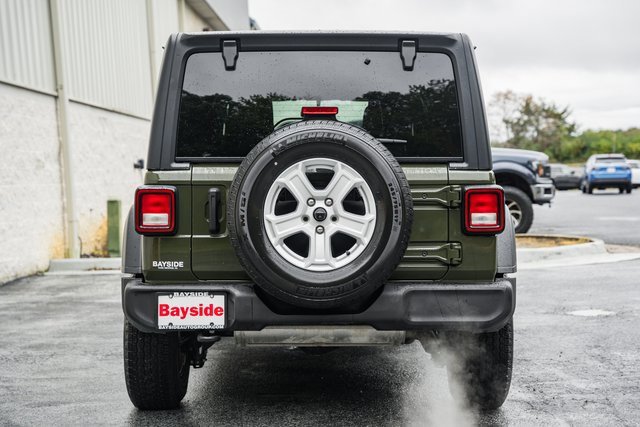 Used 2022 Jeep Wrangler Unlimited Sport image 12