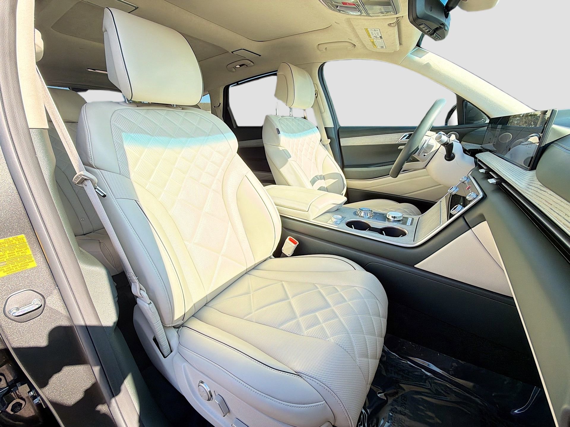 Used 2025 Genesis GV80 3.5T Prestige image 17