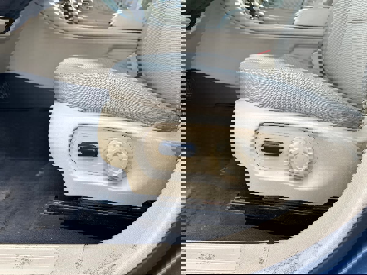 Used 2019 Ford Taurus SEL AWD/4WD image 23