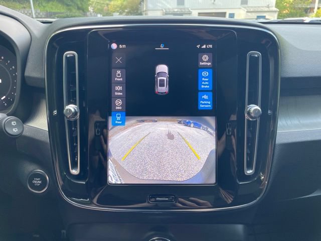 Certified 2023 Volvo XC40 B5 Plus w/ Protection Package Premier AWD/4WD image 21