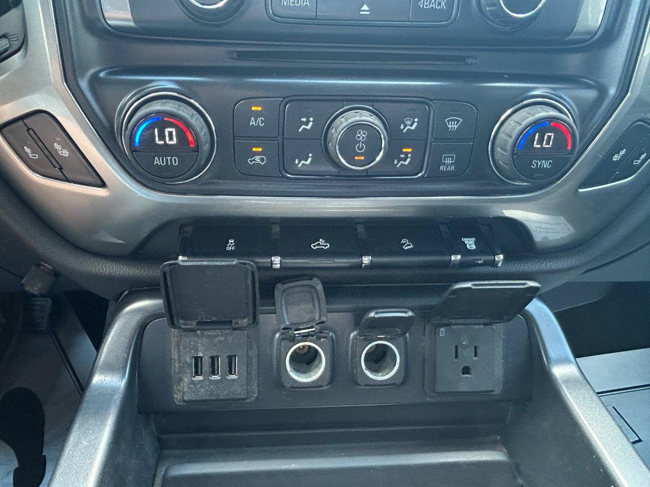 Used 2015 Chevrolet Silverado 2500 LT w/ LT Convenience Package AWD/4WD image 22