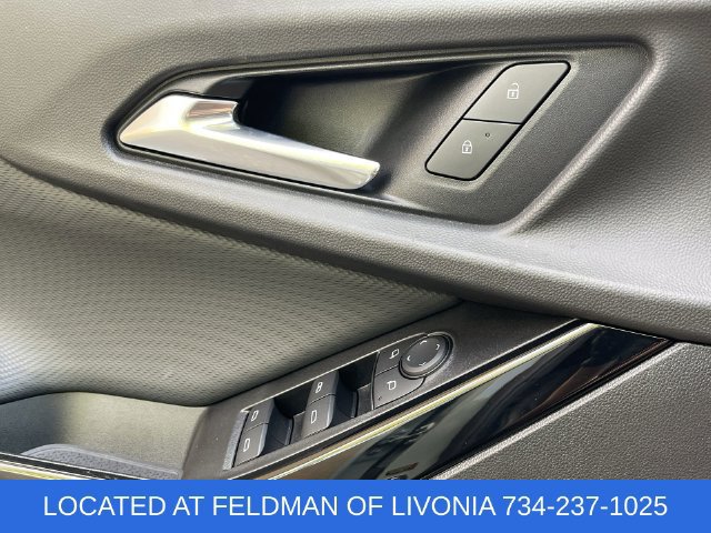 Certified 2025 Chevrolet Equinox LT w/ Convenience Package II FWD image 23