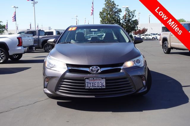 Certified 2017 Toyota Camry LE image 3