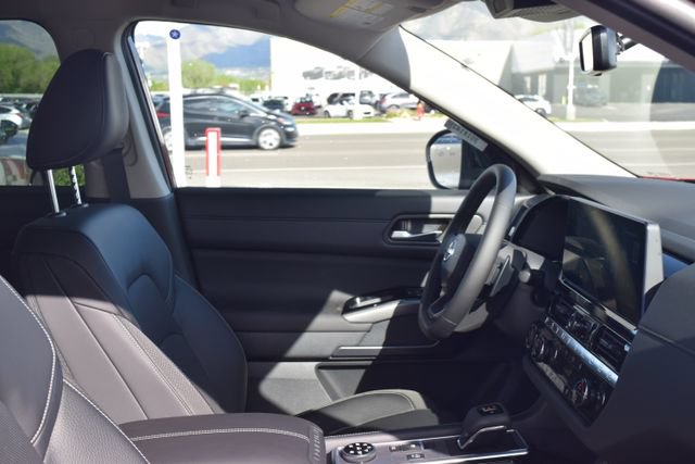 New 2026 Nissan Pathfinder SL AWD/4WD image 15