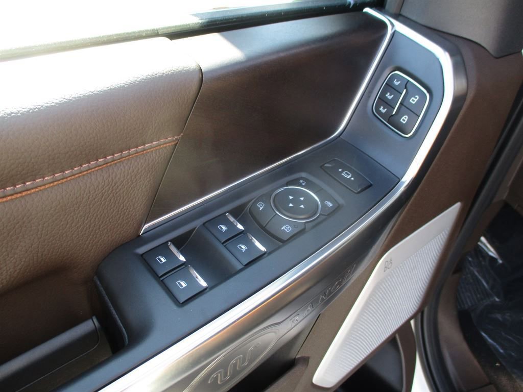 New 2026 Ford F250 King Ranch w/ Chrome Package image 18
