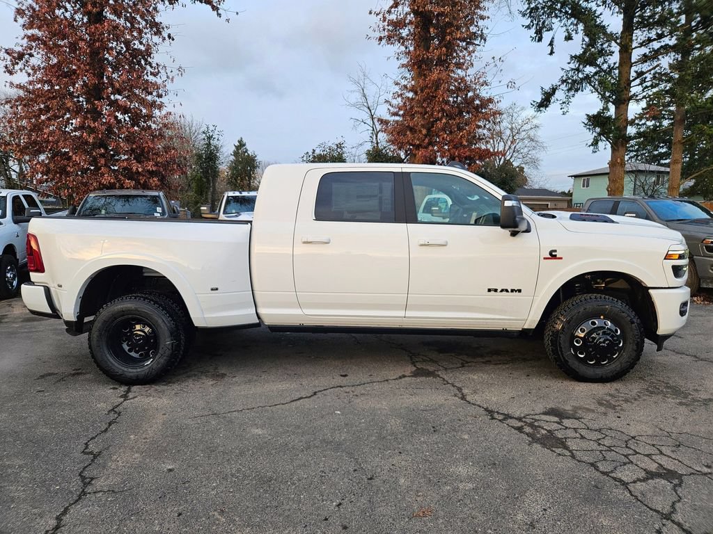 New 2026 RAM 3500 Limited AWD/4WD image 8
