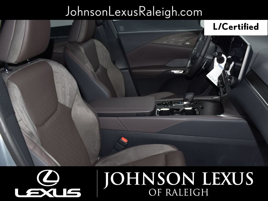 Certified 2025 Lexus RX 450h AWD w/ Convenience Package image 10