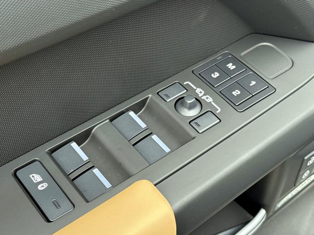 New 2026 Land Rover Defender 130 S image 17