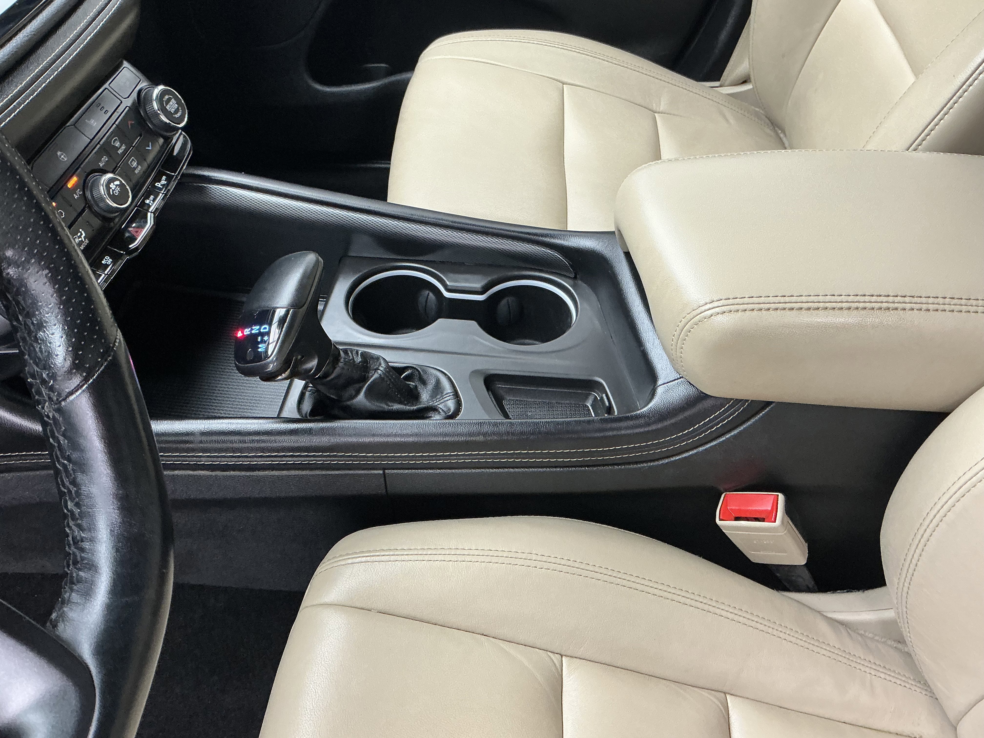 Used 2022 Dodge Durango GT image 14