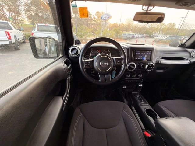 Used 2013 Jeep Wrangler Unlimited Sahara w/ Connectivity Group image 6